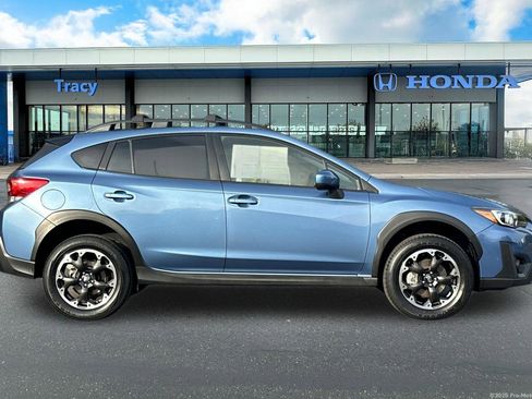 Used 2022 Subaru Crosstrek 2.0i Premium w/ Popular Package #3 image 3