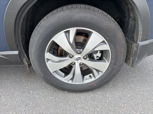 Certified 2025 Subaru Ascent Premium image 12