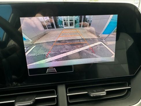 New 2026 Chevrolet Trax RS w/ Sunroof Package image 27