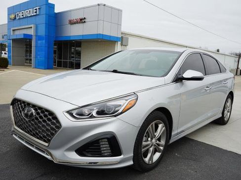 Used 2019 Hyundai Sonata Limited image 1