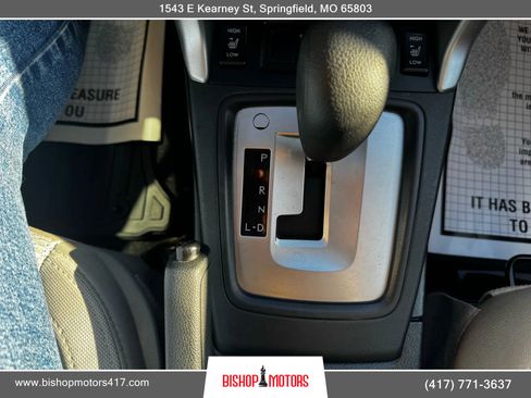 Used 2015 Subaru Forester 2.5i Premium w/ All-Weather Package image 16