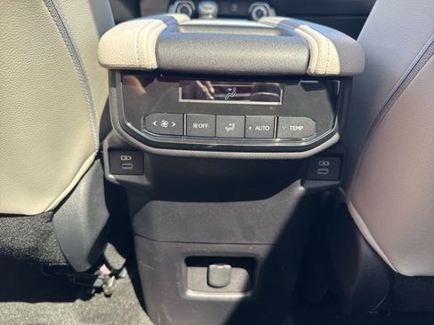 Certified 2026 Toyota Grand Highlander XLE FWD image 26