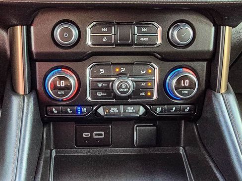 Used 2022 Chevrolet Suburban High Country w/ Max Trailering Package AWD/4WD image 19