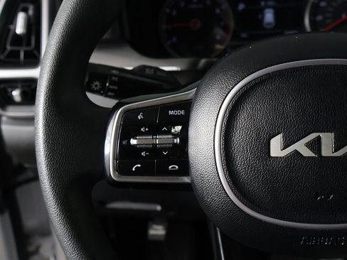 Used 2023 Kia Sorento LX FWD image 36