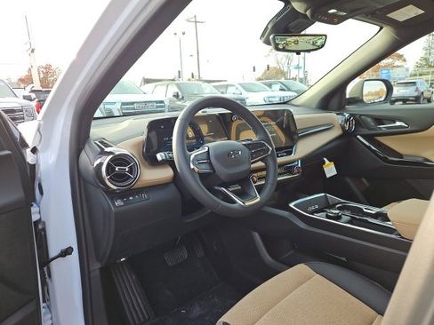 New 2026 Chevrolet Equinox ACTIV image 24