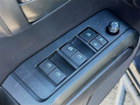 Used 2020 Toyota Tacoma SR image 22