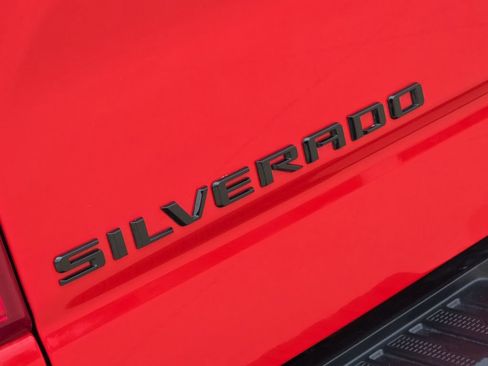 Used 2025 Chevrolet Silverado 1500 Custom Trail Boss w/ LPO, Dark Essentials Package AWD/4WD image 12