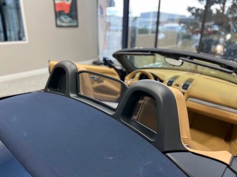 Used 2016 Porsche Boxster image 31