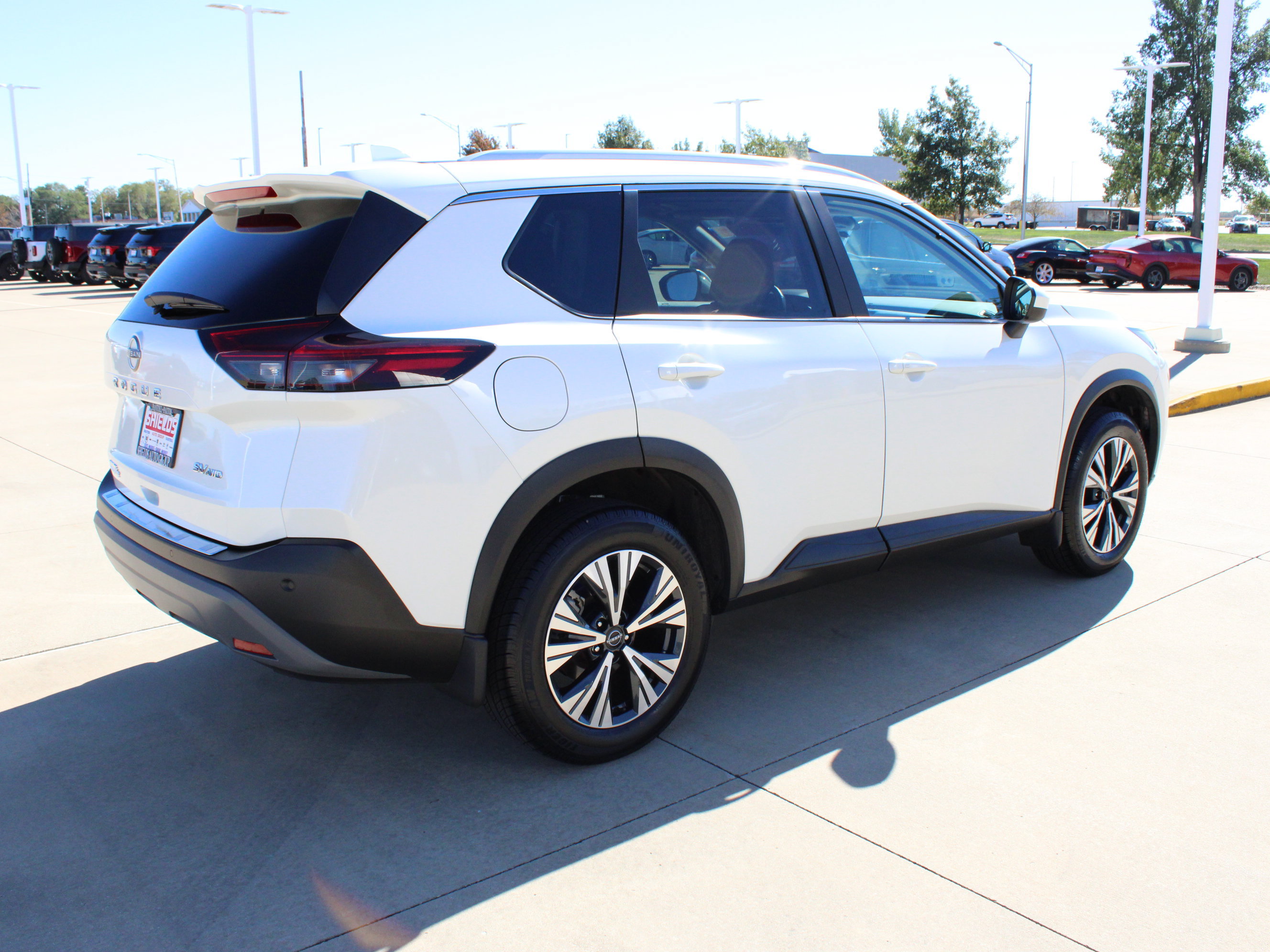 Used 2023 Nissan Rogue SV w/ SV Premium B Package AWD/4WD image 7