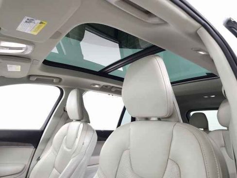 Certified 2023 Volvo XC90 B6 Ultimate w/ Protection Package Premier image 18