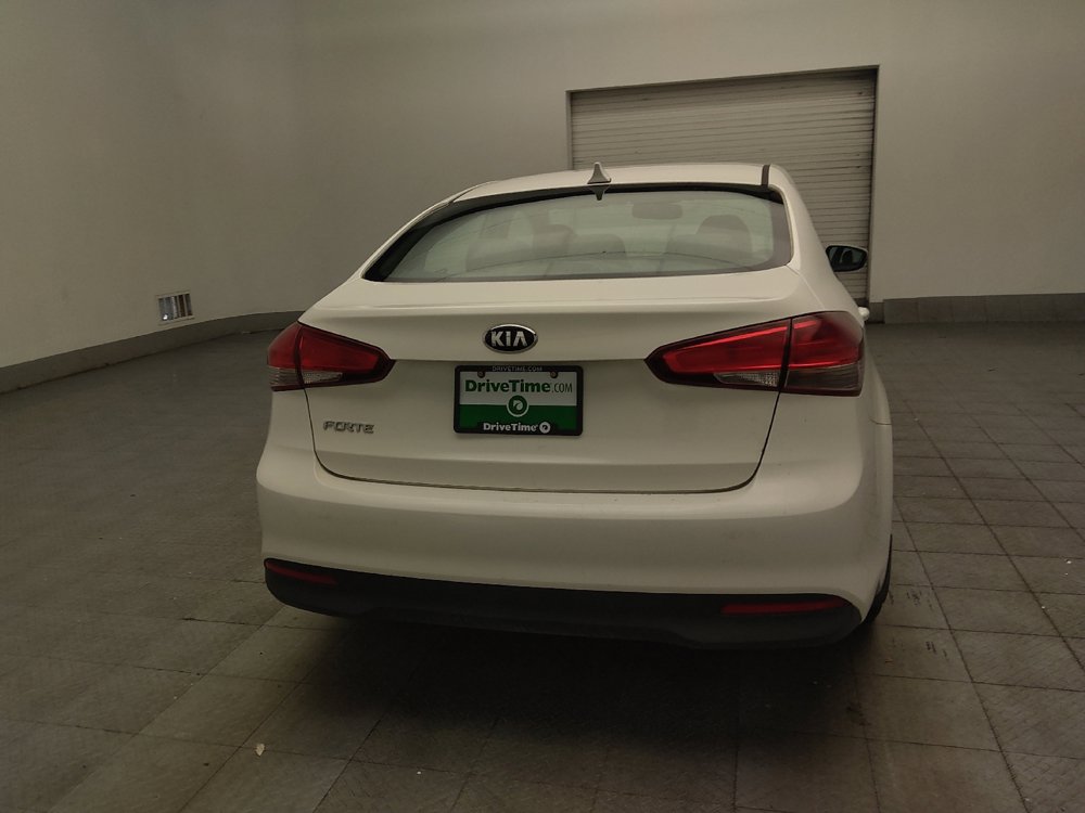 Used 2017 Kia Forte LX FWD image 7