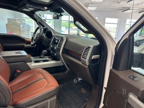 Used 2018 Ford F150 King Ranch w/ Equipment Group 601A Luxury AWD/4WD image 28