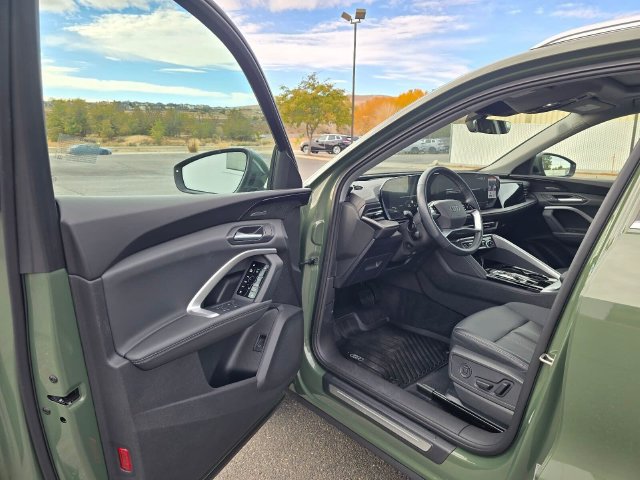 Used 2025 Audi Q5 Premium w/ Premium Plus AWD/4WD image 18