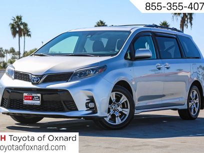 Used 2019 Toyota Sienna SE w/ SE Preferred Package