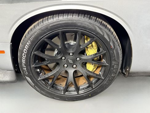 Used 2019 Dodge Challenger R/T Scat Pack w/ Dynamics Package RWD image 36