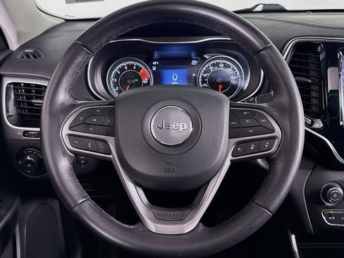 Used 2021 Jeep Cherokee Limited image 17