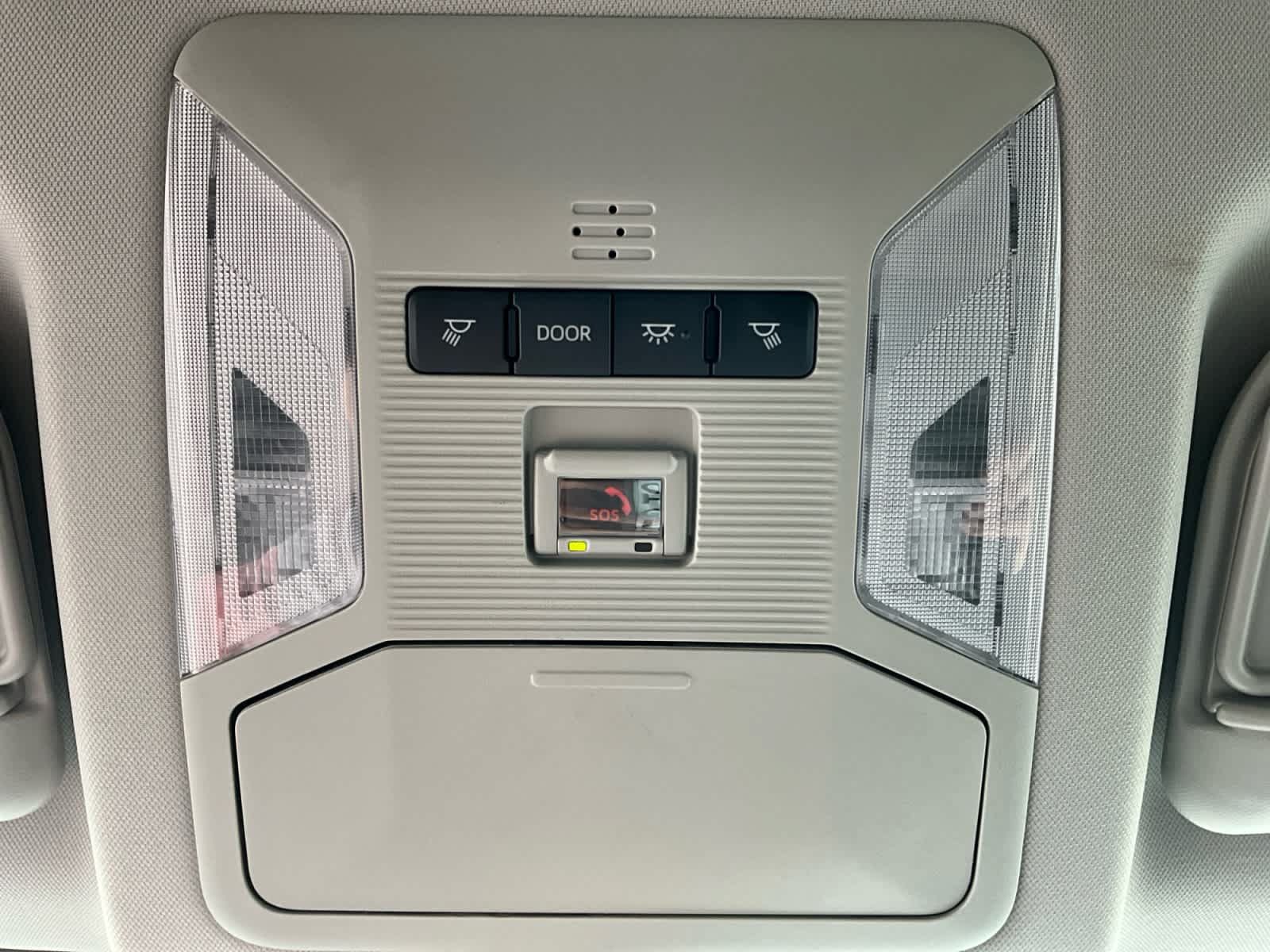 Used 2025 Toyota RAV4 XLE FWD image 21