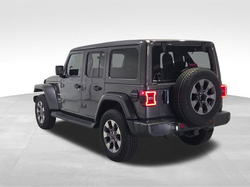Used 2020 Jeep Wrangler Unlimited Sahara AWD/4WD image 27