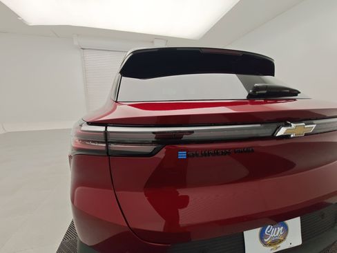 New 2026 Chevrolet Equinox EV LT image 23