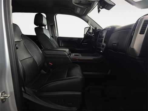 Used 2015 GMC Sierra 2500 SLT w/ Duramax Plus Package image 8