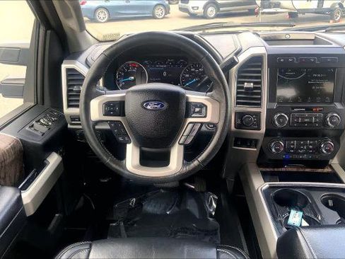 Certified 2019 Ford F250 Lariat w/ Lariat Ultimate Package image 5