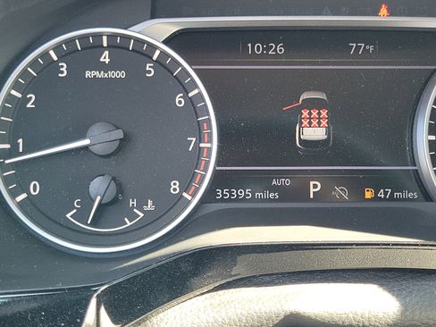 Used 2023 Nissan Pathfinder SL image 25