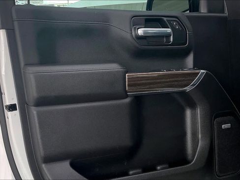 Used 2021 Chevrolet Silverado 1500 RST w/ Texas Edition Plus image 22