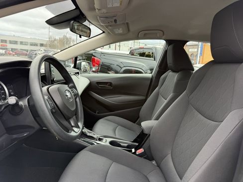 Used 2022 Toyota Corolla LE image 13