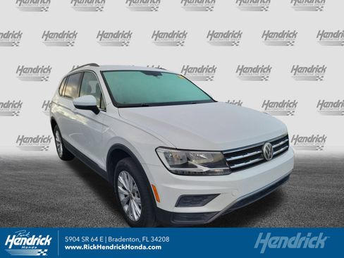 Used 2019 Volkswagen Tiguan SE image 1