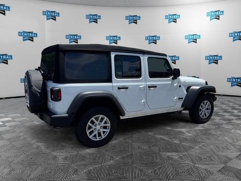 Used 2023 Jeep Wrangler Unlimited Sport AWD/4WD image 6