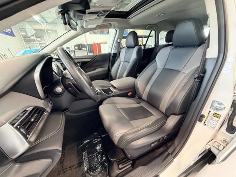 Used 2024 Subaru Outback Onyx Edition XT AWD/4WD image 11
