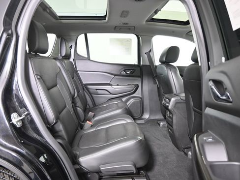 Used 2019 GMC Acadia SLT image 16