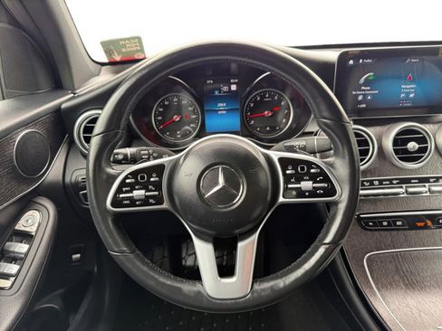 Used 2022 Mercedes-Benz GLC 300 4MATIC w/ Multimedia Package Lite image 14