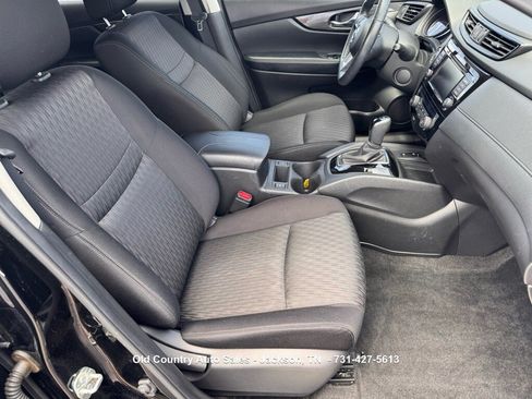Used 2019 Nissan Rogue SV w/ Premium Package FWD image 20