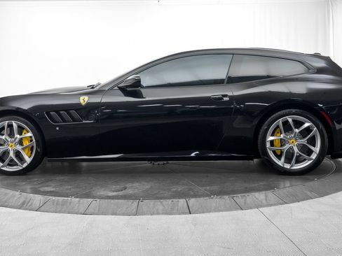Used 2018 Ferrari GTC4Lusso T RWD image 4