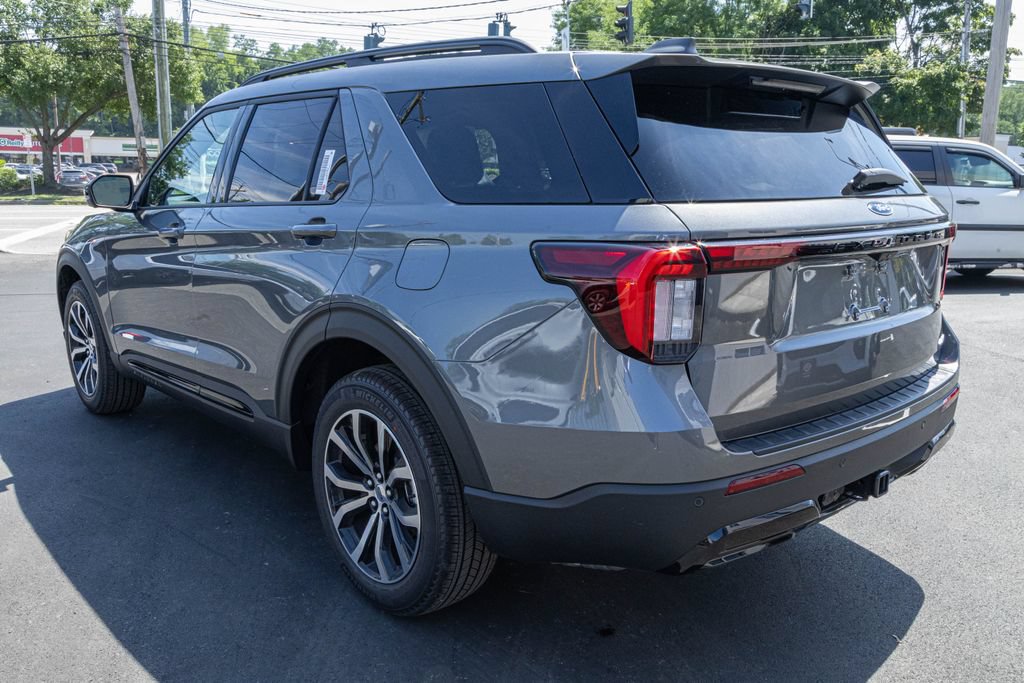 Used 2026 Ford Explorer ST-Line AWD/4WD image 4