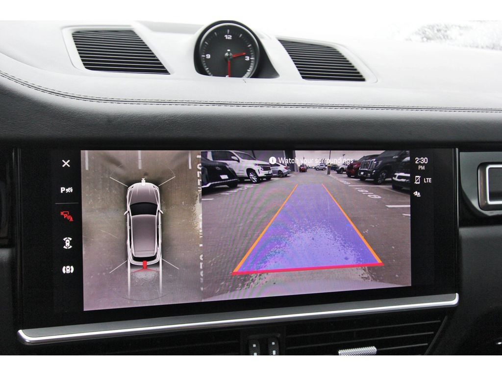 Used 2023 Porsche Cayenne GTS AWD/4WD image 22