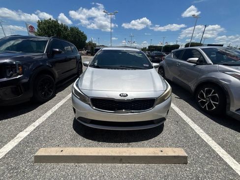 Used 2018 Kia Forte LX w/ LX Popular Package FWD image 1