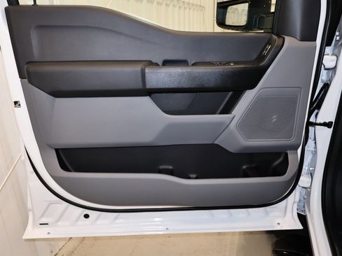 New 2026 Ford F550 4x4 Regular Cab Super Duty image 9