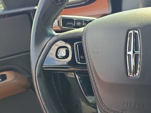 Used 2023 Lincoln Aviator Reserve w/ Equipment Group 201A AWD/4WD image 12