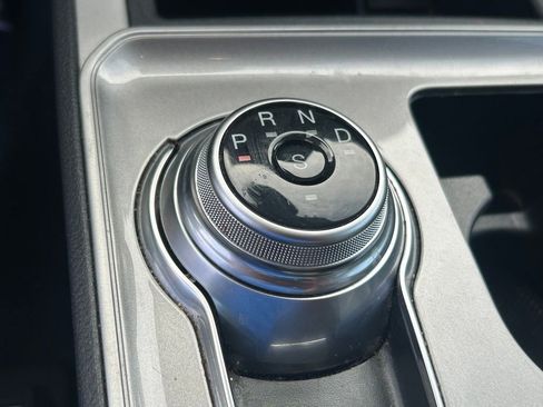 Used 2023 Ford Edge SEL image 12