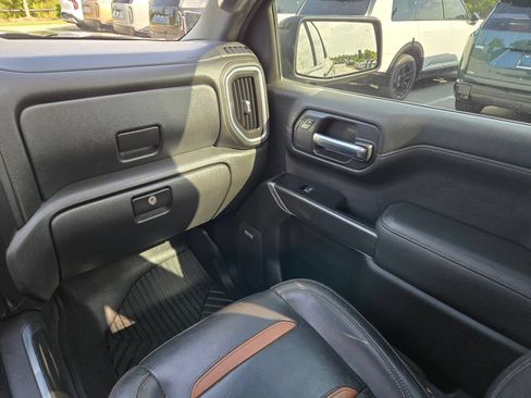 Used 2020 GMC Sierra 1500 AT4 w/ AT4 Premium Package AWD/4WD image 11