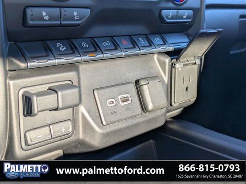Used 2021 Chevrolet Silverado 1500 RST image 19