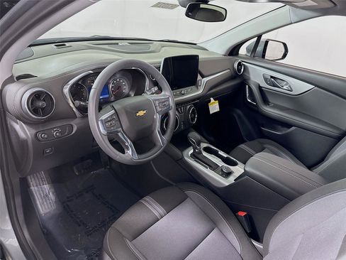 New 2026 Chevrolet Blazer LT AWD/4WD image 3
