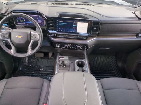 Used 2024 Chevrolet Silverado 1500 LT RWD image 17