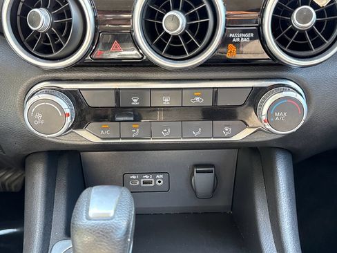 Used 2022 Nissan Sentra SV FWD image 24