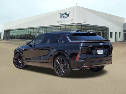 Used 2024 Cadillac Lyriq Sport RWD image 4