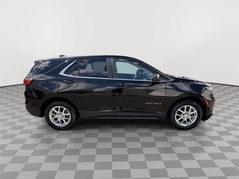 Used 2024 Chevrolet Equinox LT w/ LPO, Floor Liner Package FWD image 7