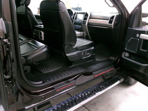 Used 2019 Ford F250 Lariat w/ Chrome Package AWD/4WD image 33