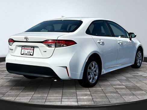 Used 2024 Toyota Corolla LE FWD image 6